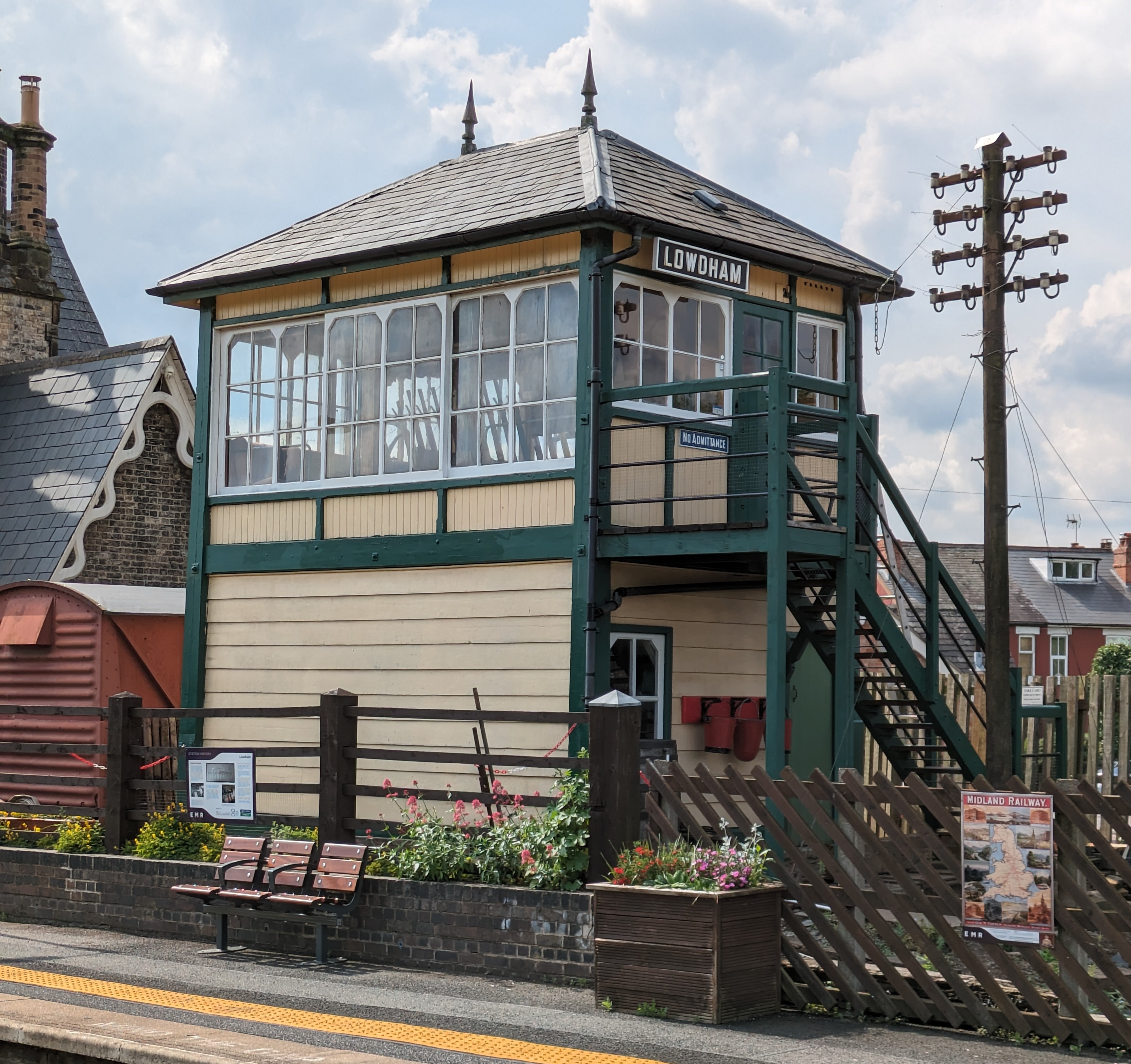 Lowdham signal box today.